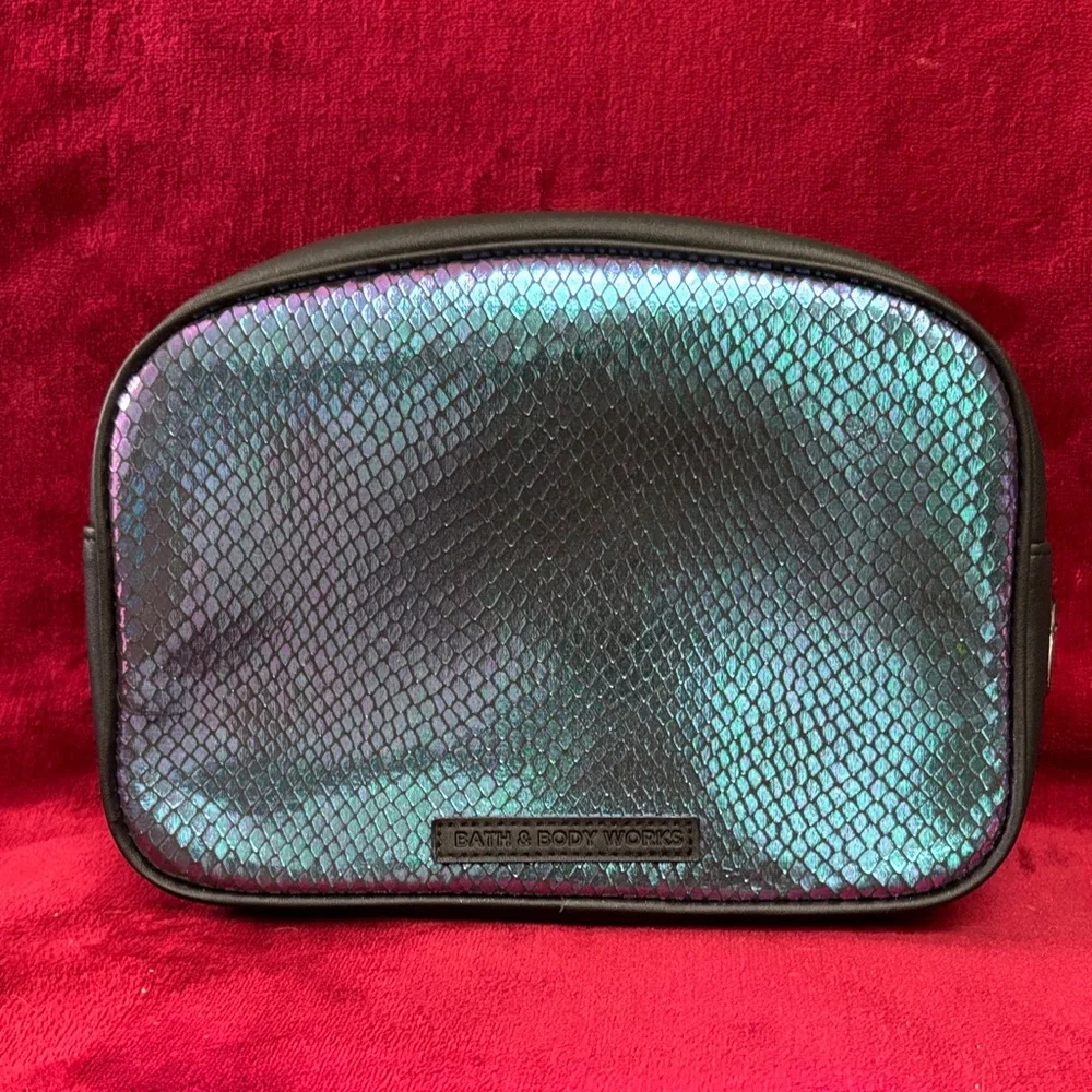 Bath & Body Works Disney Villians Malificent Iridescent Black Cosmetic Bag NWT